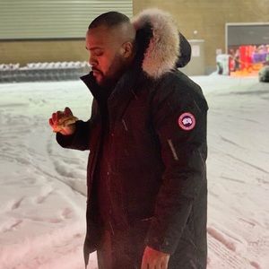 Meet your Posher, Devin